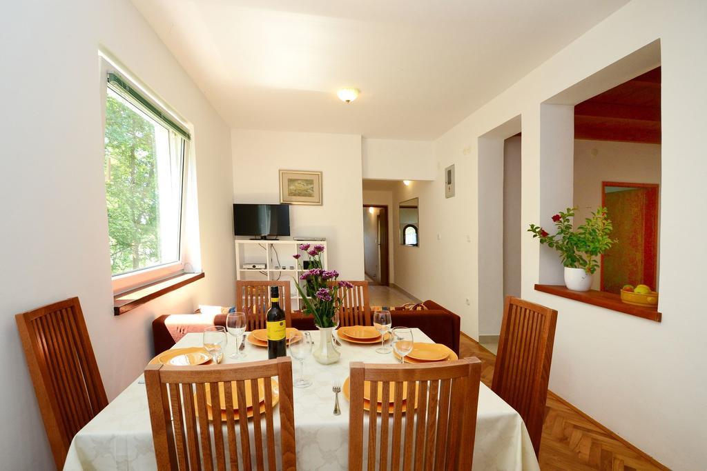 Apartments Tena Porec Bilik gambar